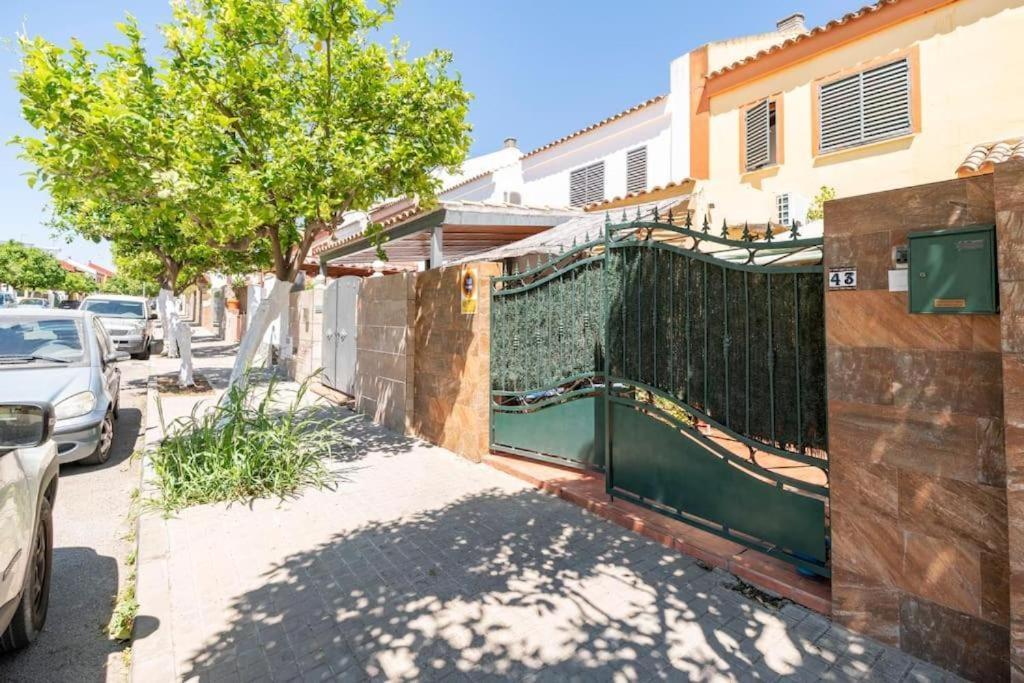 Apartamento Cool Garden Mairena del Aljarafe Exterior foto